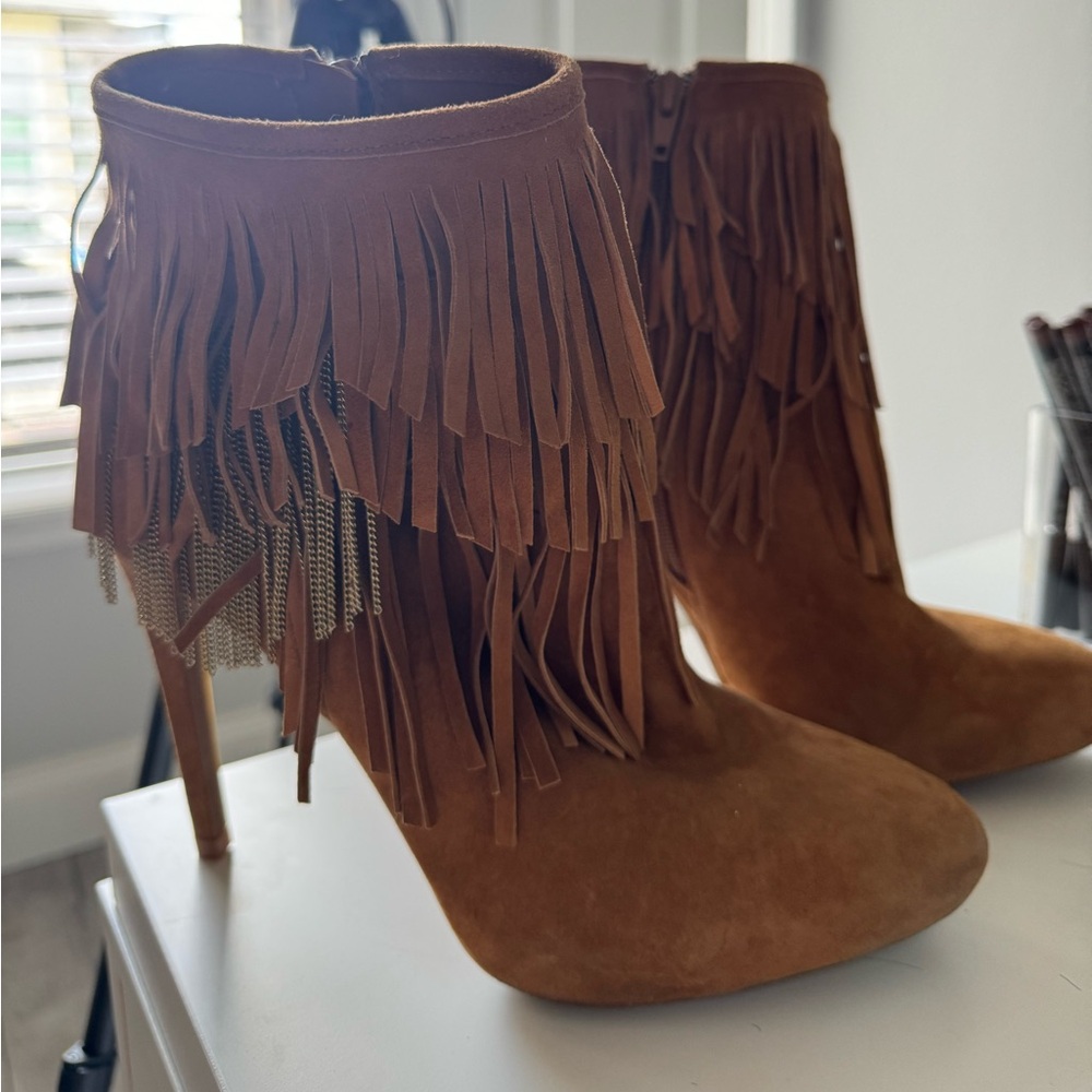 Fringe Gianni Bini ankle boots